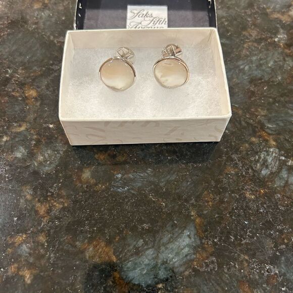 Men’s Ox and Bull , mother of pearl stainless cufflinks - Picture 2 of 7